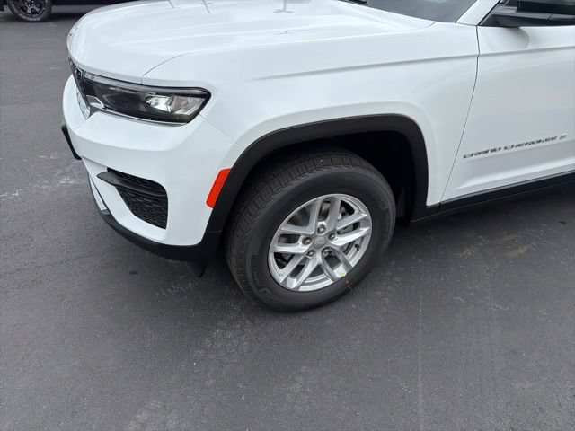 New 2026 Jeep Grand Cherokee Laredo RWD image 6
