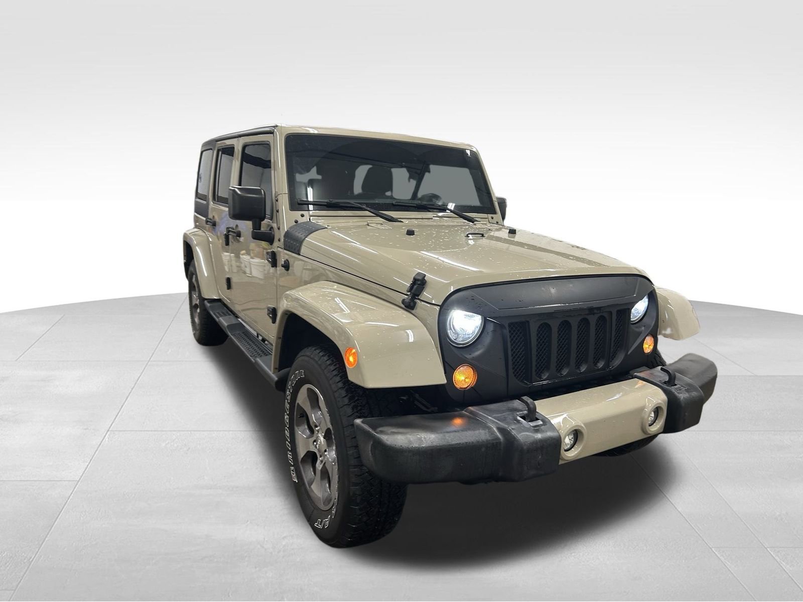 Used 2017 Jeep Wrangler Unlimited Sahara image 8