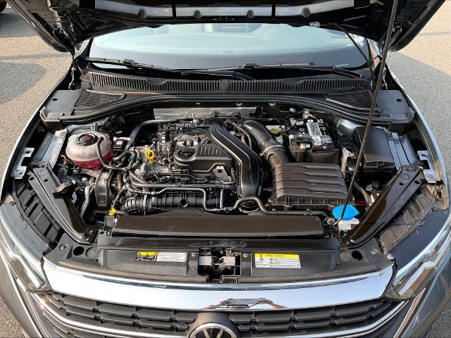 Certified 2022 Volkswagen Jetta SE FWD image 19