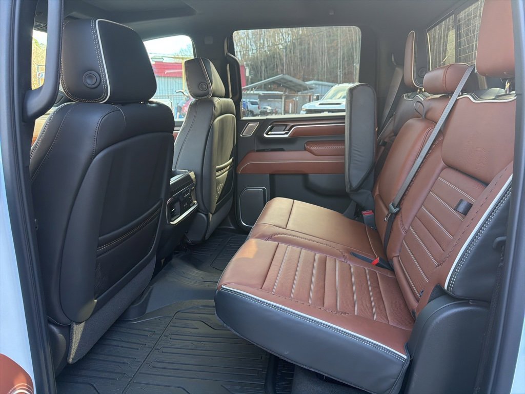 New 2026 GMC Sierra 2500 Denali Ultimate image 11