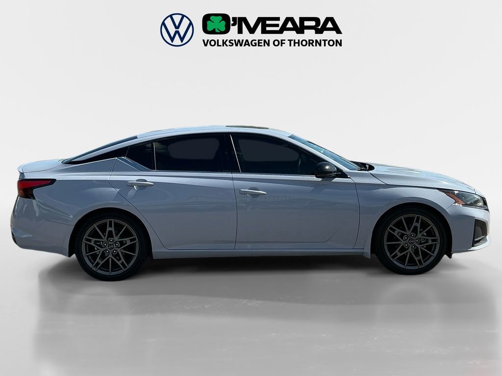 Used 2023 Nissan Altima 2.0 SR FWD image 6