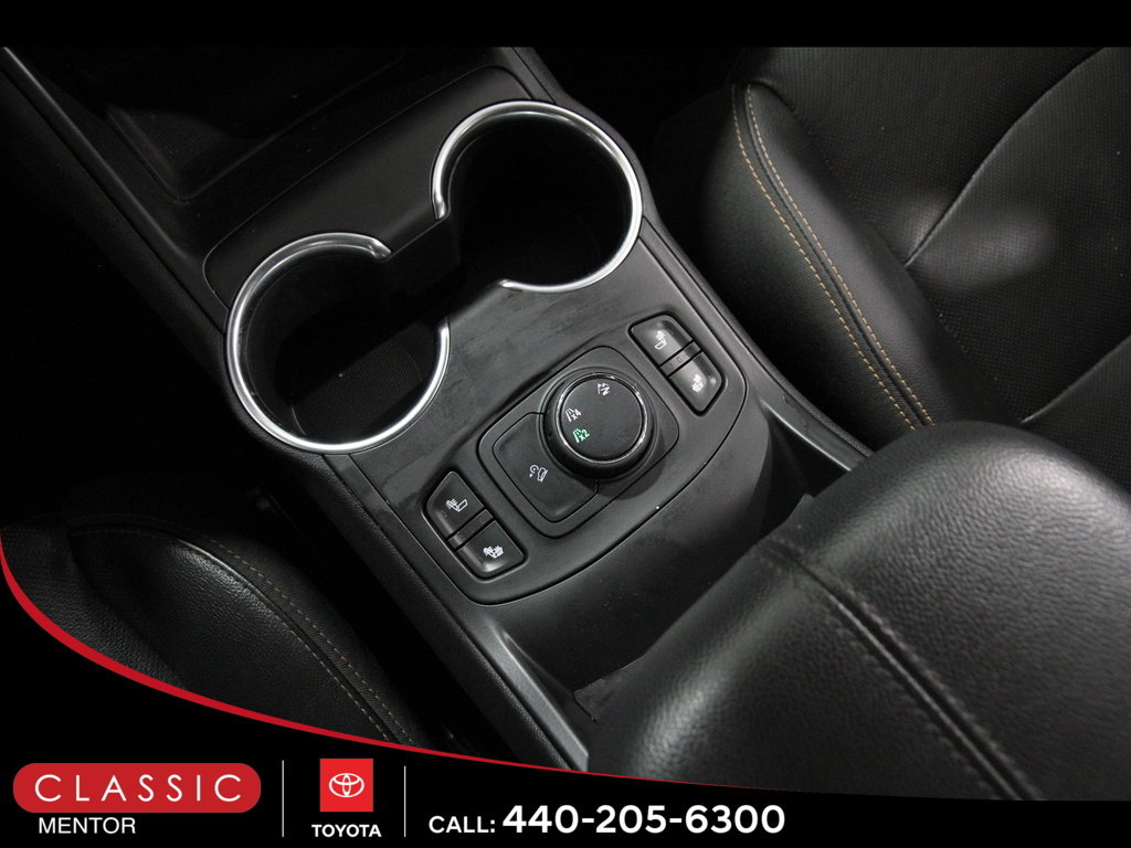 Used 2019 GMC Terrain SLT w/ Preferred Package image 16