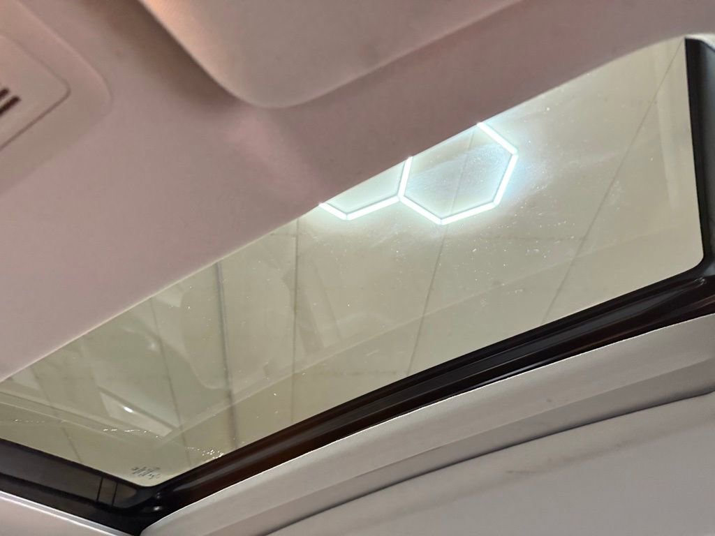 Used 2022 Honda Insight Touring image 4