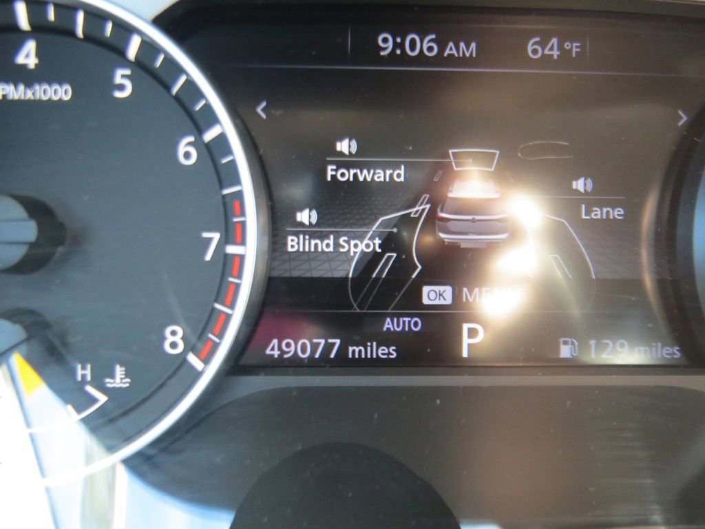 Used 2023 Nissan Pathfinder S image 27