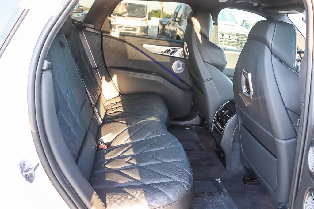 Used 2023 BMW XM AWD/4WD image 18