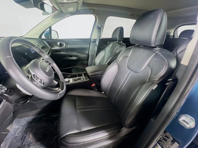 Used 2025 Kia Sorento EX AWD/4WD image 10