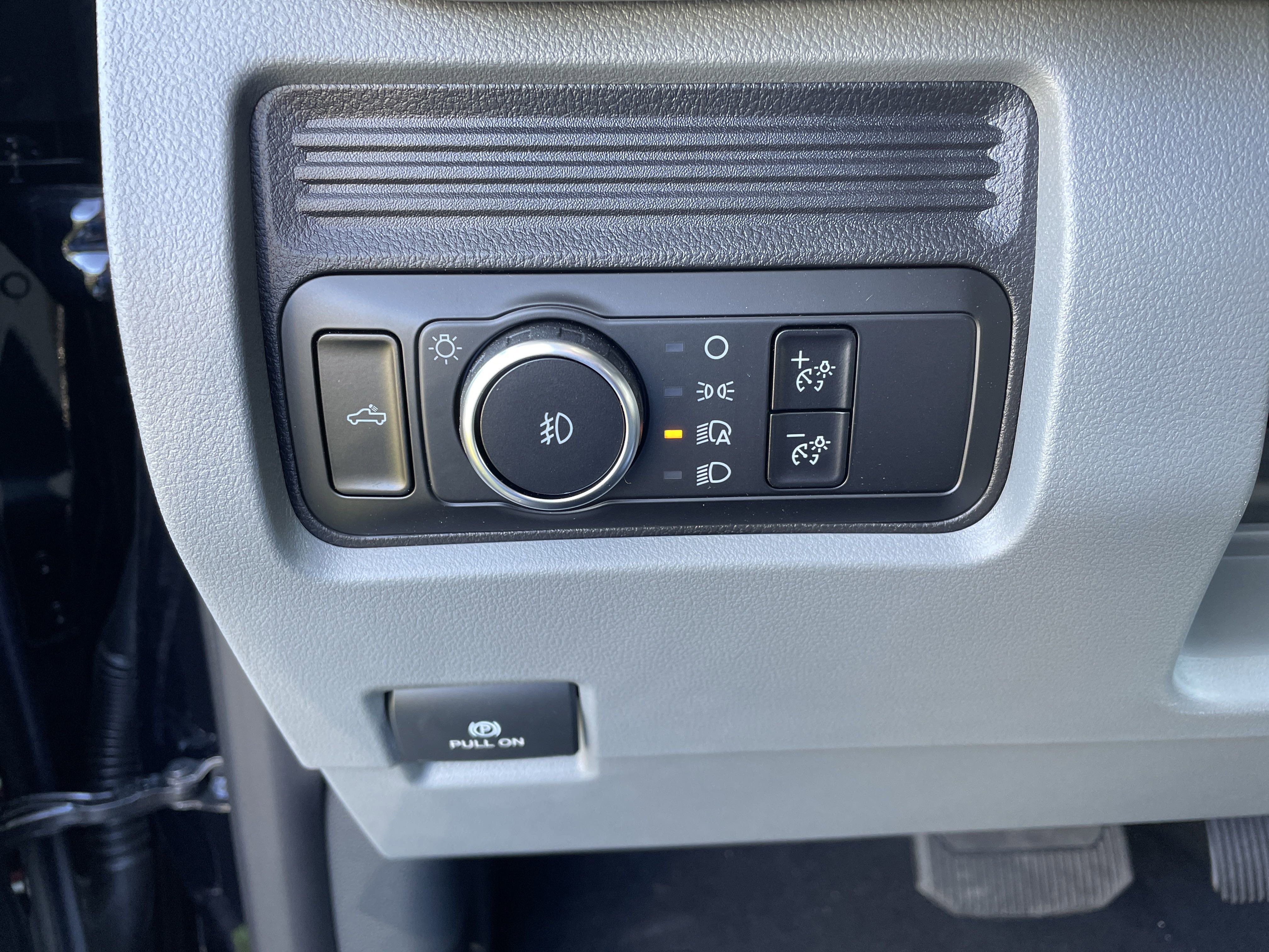 New 2025 Ford F250 XLT image 18