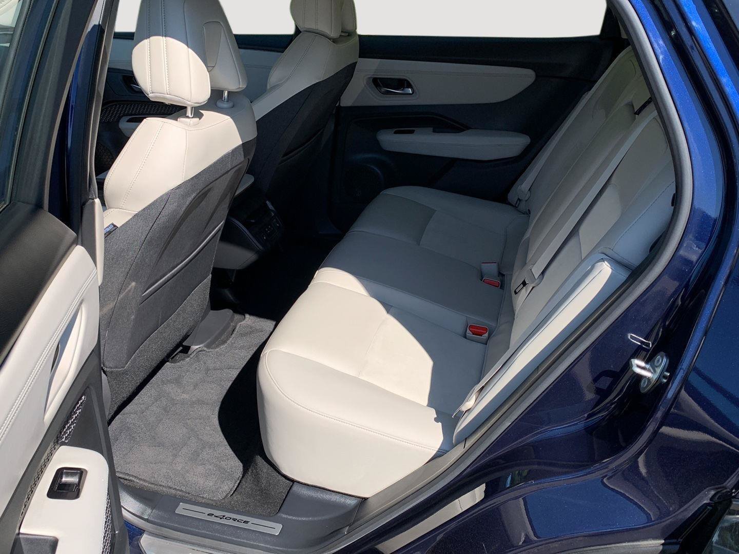 Certified 2024 Nissan Ariya AWD image 17