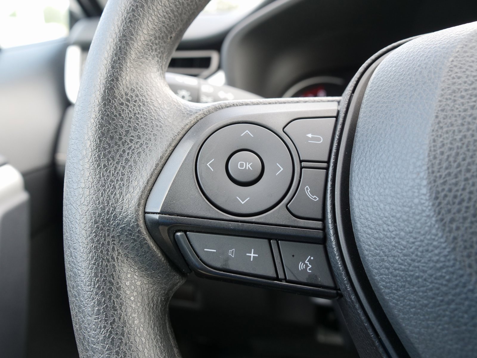 Used 2024 Toyota RAV4 XLE image 19