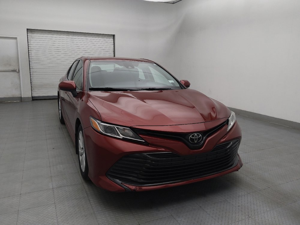 Used 2018 Toyota Camry LE FWD image 14