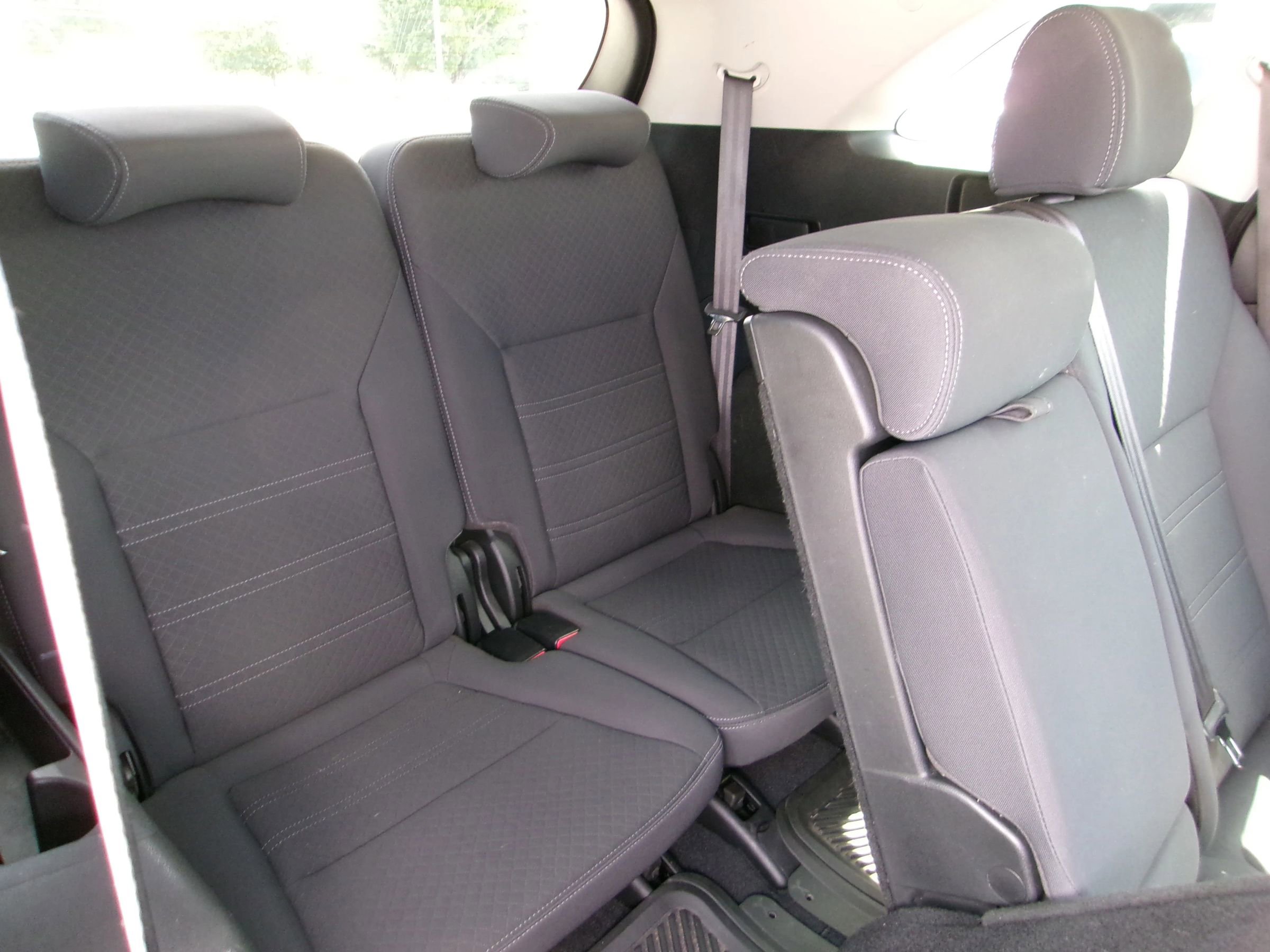 Used 2017 Kia Sorento LX w/ LX Convenience Package image 11