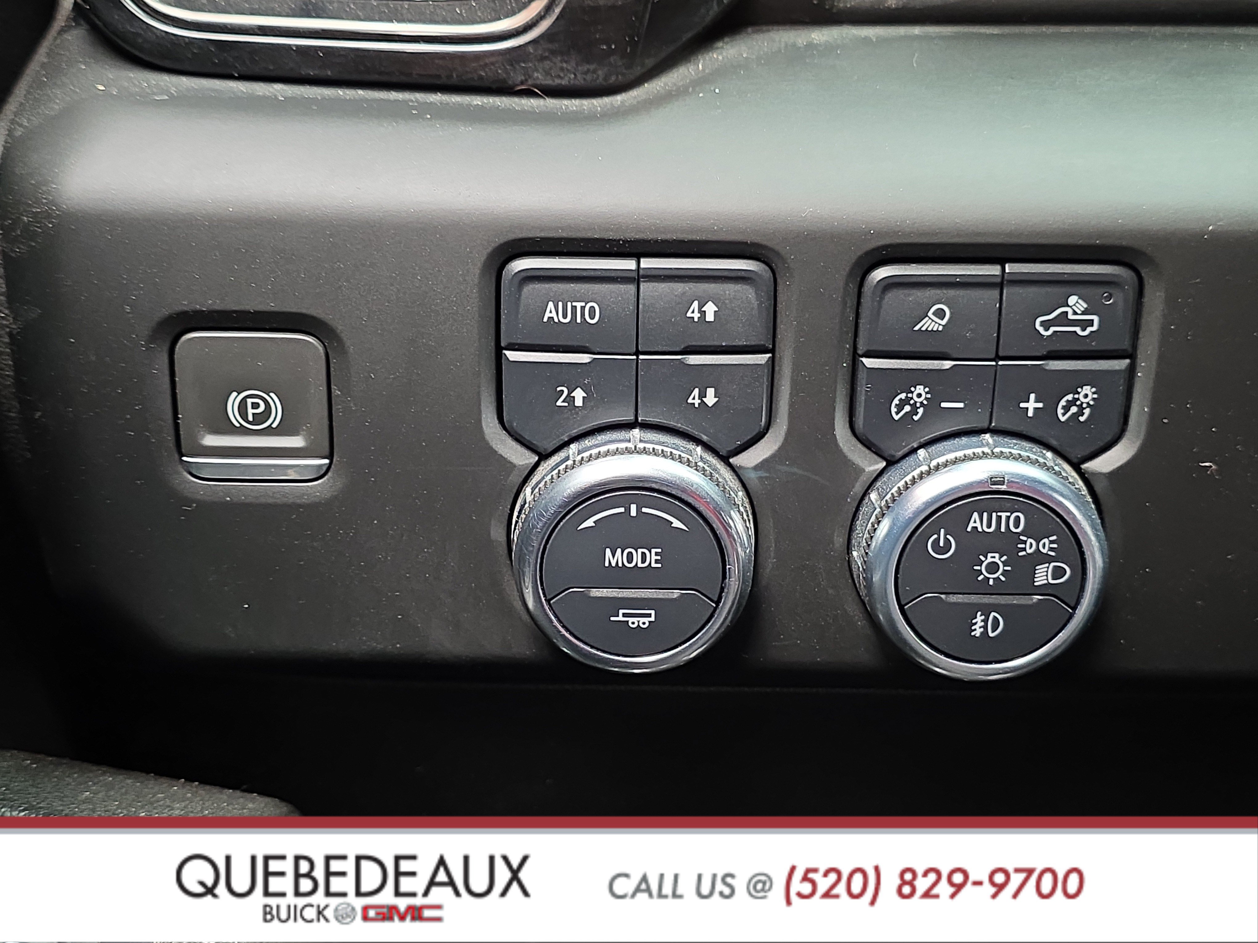 Used 2023 GMC Sierra 1500 AT4 w/ Technology Package AWD/4WD image 23