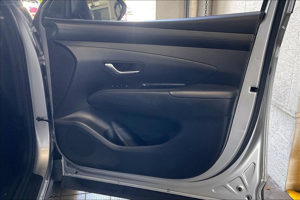 Used 2025 Hyundai Tucson SE FWD image 20