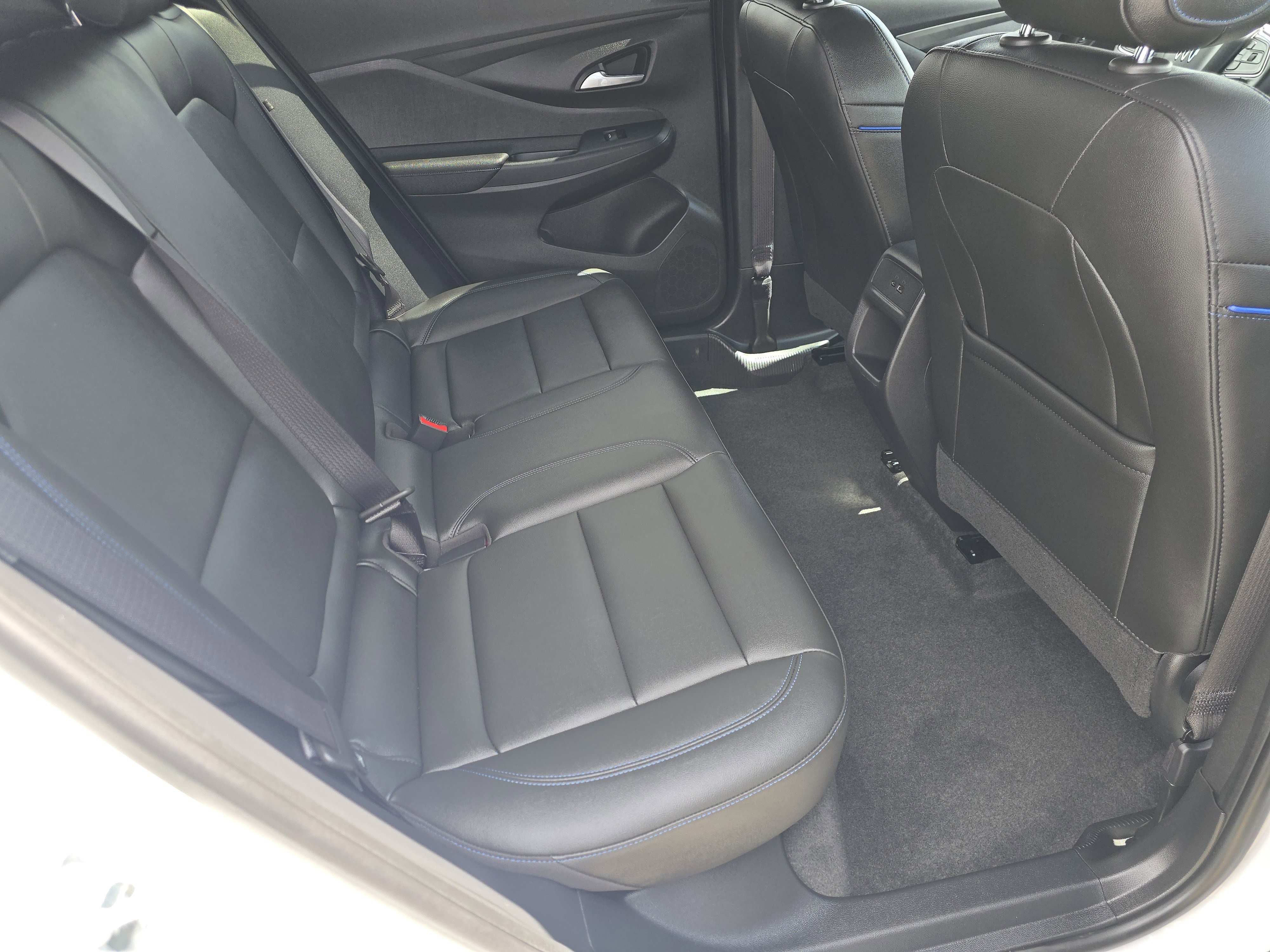 Used 2025 Buick Envista Sport Touring FWD image 15