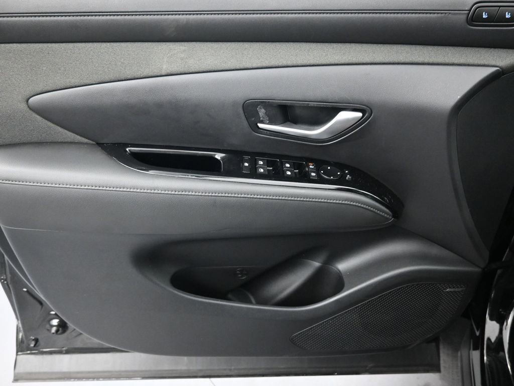 Used 2025 Hyundai Santa Cruz Limited image 22