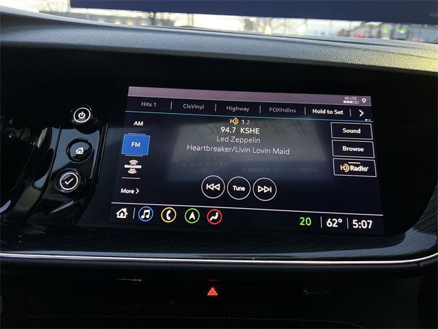 Used 2021 Buick Envision Essence w/ Technology Package I image 14