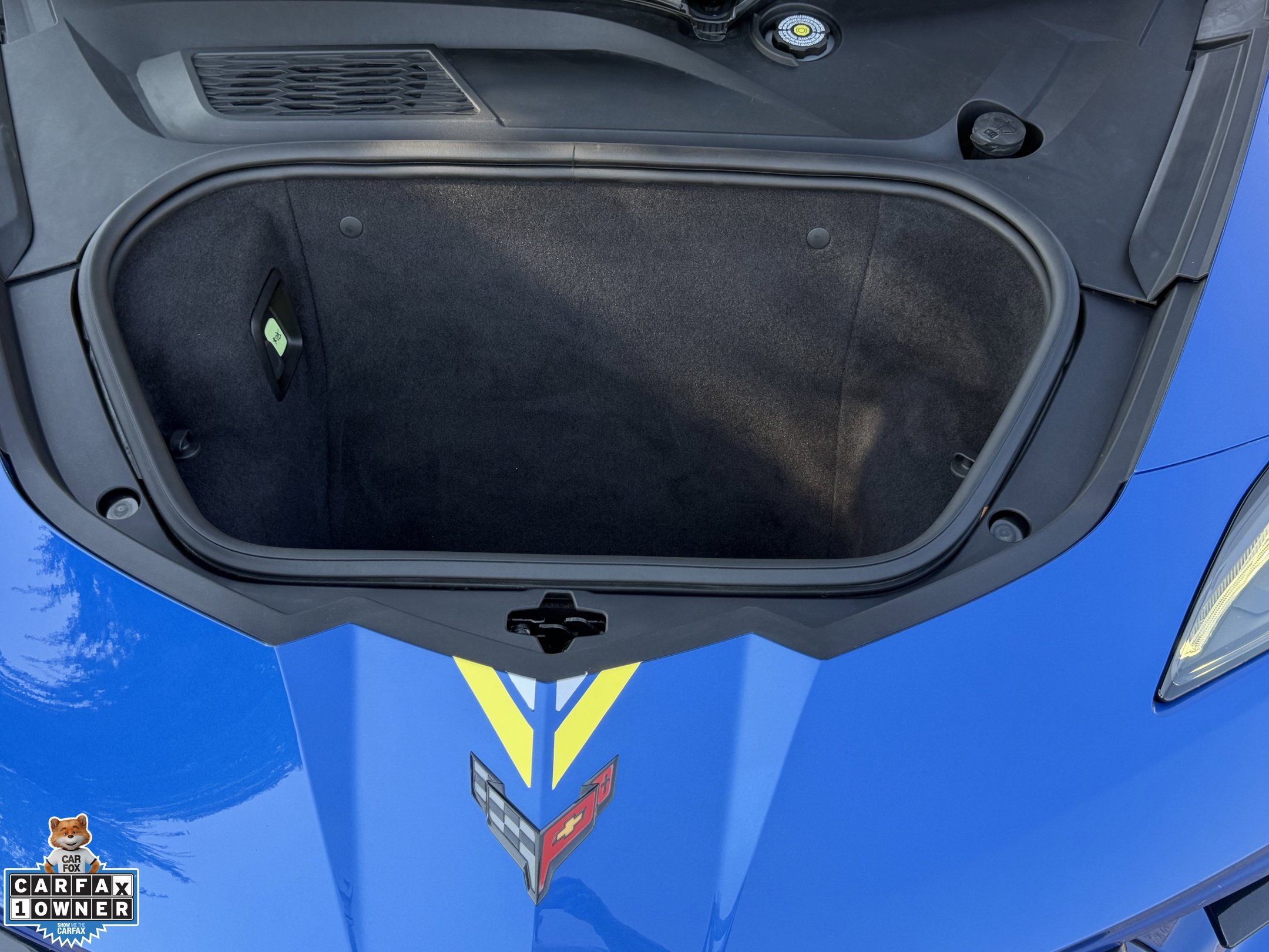 Used 2021 Chevrolet Corvette Stingray Convertible w/ Z51 Performance Package RWD image 31