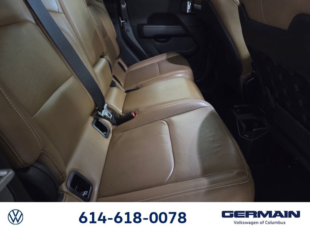 Used 2023 Jeep Gladiator Rubicon w/ Cold Weather Group AWD/4WD image 23