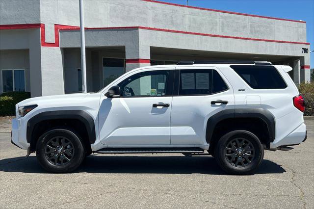 Certified 2025 Toyota 4Runner SR5 AWD/4WD image 9