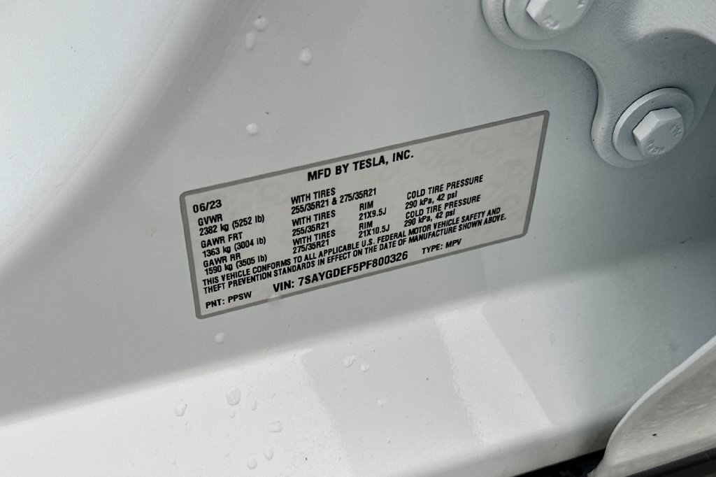 Used 2023 Tesla Model Y Performance AWD/4WD image 28