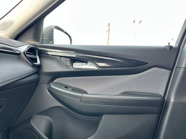 New 2026 Chevrolet TrailBlazer LS w/ LS Convenience Package FWD image 33
