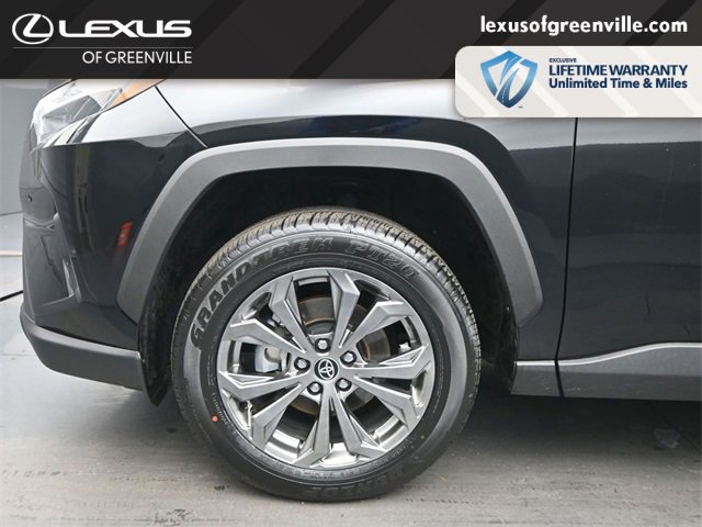 Used 2023 Toyota RAV4 XLE Premium image 9