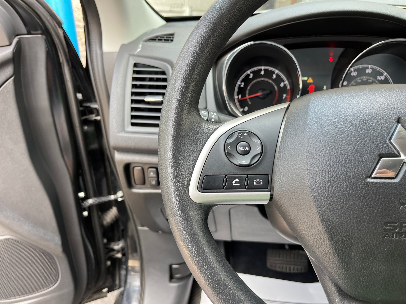 Used 2024 Mitsubishi Outlander Sport ES AWD/4WD image 15