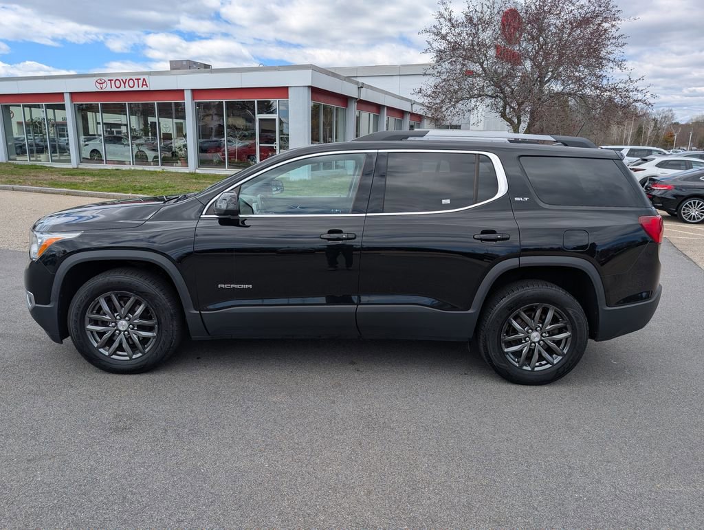 Used 2017 GMC Acadia SLT AWD/4WD image 2