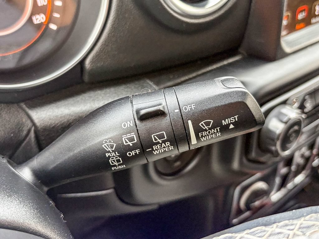 Used 2019 Jeep Wrangler Unlimited Sahara AWD/4WD image 47