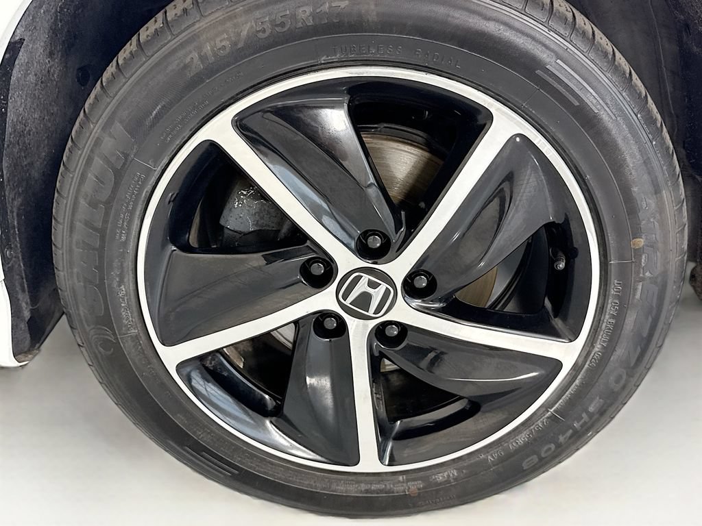 Certified 2019 Honda HR-V Touring image 30