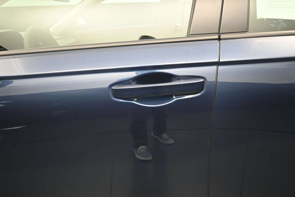 Used 2025 Honda Accord SE image 12