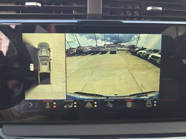 Used 2025 GMC Sierra 1500 AT4 AWD/4WD image 16