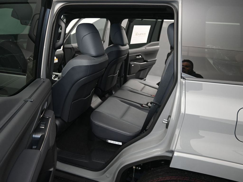 New 2025 Lexus GX 550 image 12