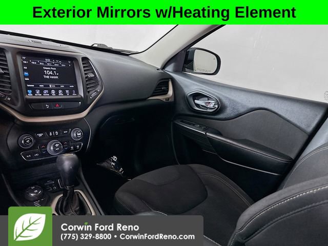 Used 2016 Jeep Cherokee Latitude w/ Comfort/Convenience Group image 22