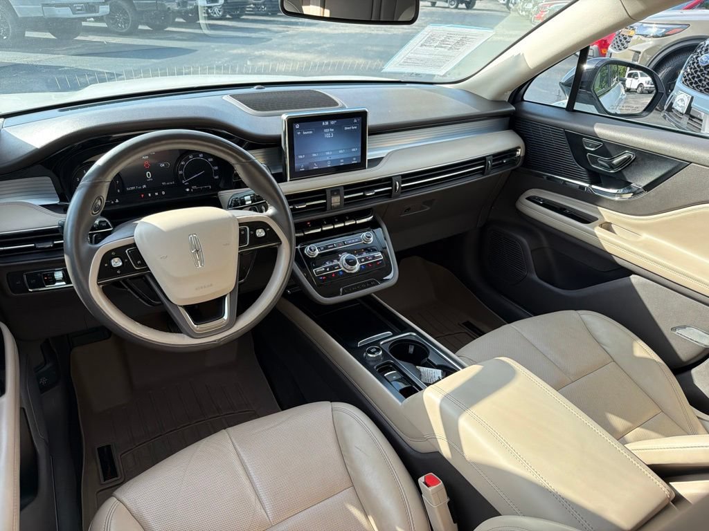 Used 2020 Lincoln Corsair FWD w/ Premium Package image 10
