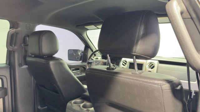Used 2014 Ford F150 FX4 w/ Equipment Group 402A Luxury AWD/4WD image 17