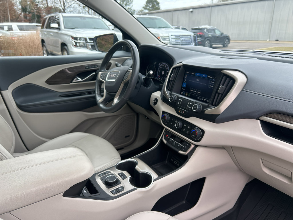 Used 2022 GMC Terrain Denali w/ Denali Premium Package image 21