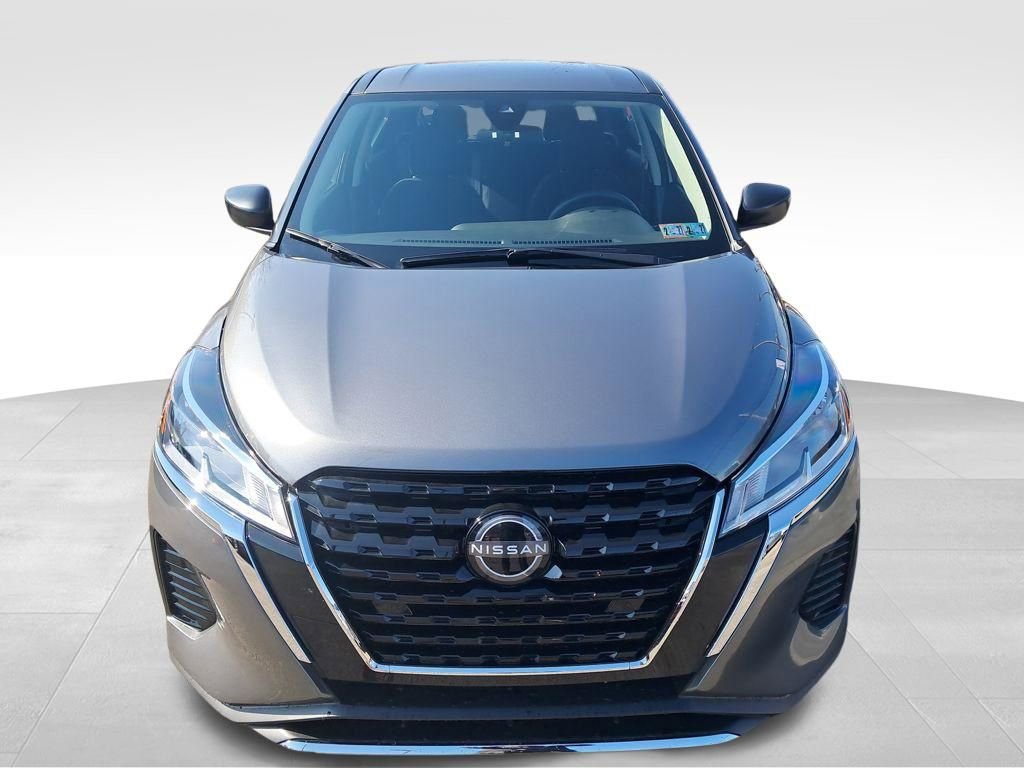 Certified 2025 Nissan Kicks Play S image 10