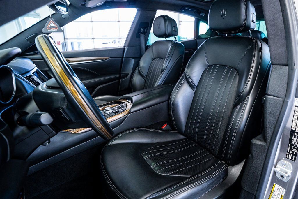 Used 2017 Maserati Levante w/ Luxury Package image 39