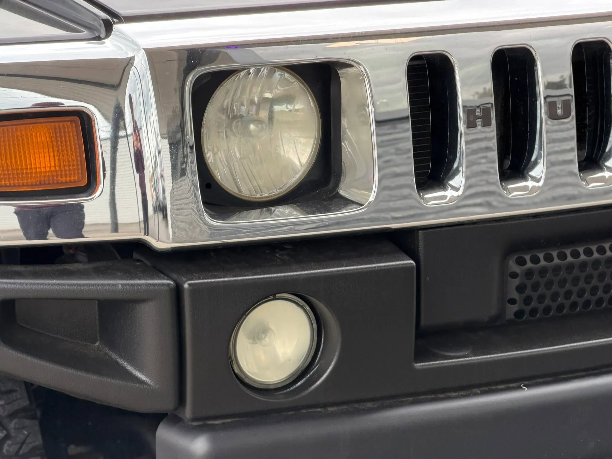 Used 2004 HUMMER H2 w/ Preferred Equipment Group AWD/4WD image 10