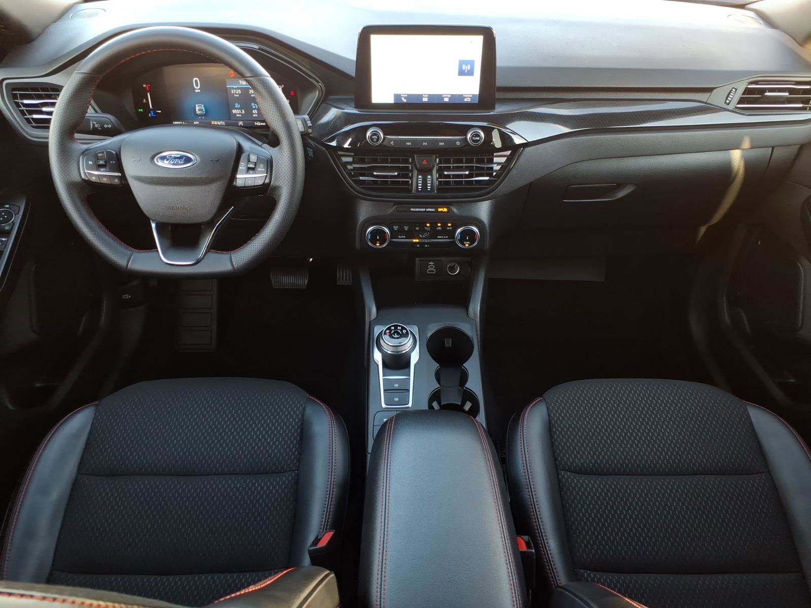 Used 2025 Ford Escape ST-Line FWD image 15