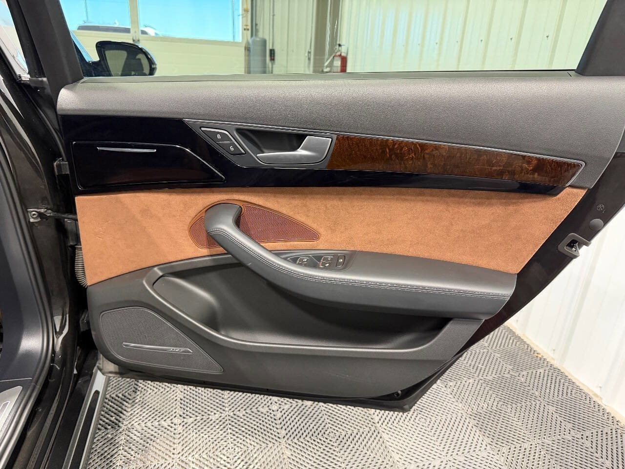 Used 2017 Audi A8 L 4.0T w/ Driver Assistance Package image 26