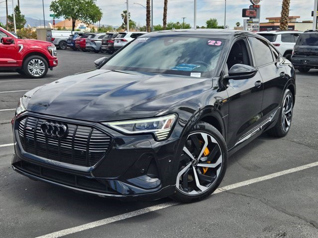 Used 2023 Audi e-tron Premium Plus w/ Premium Plus Package AWD/4WD image 1