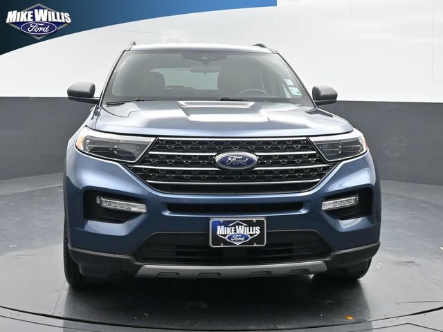 Used 2020 Ford Explorer XLT w/ Equipment Group 202A image 2