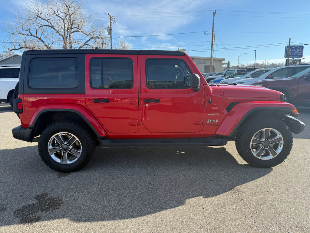 Used 2021 Jeep Wrangler Unlimited Sahara AWD/4WD image 5