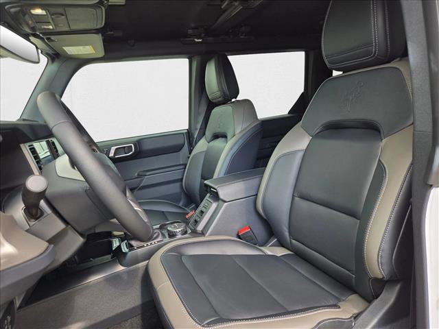 New 2025 Ford Bronco Outer Banks image 4