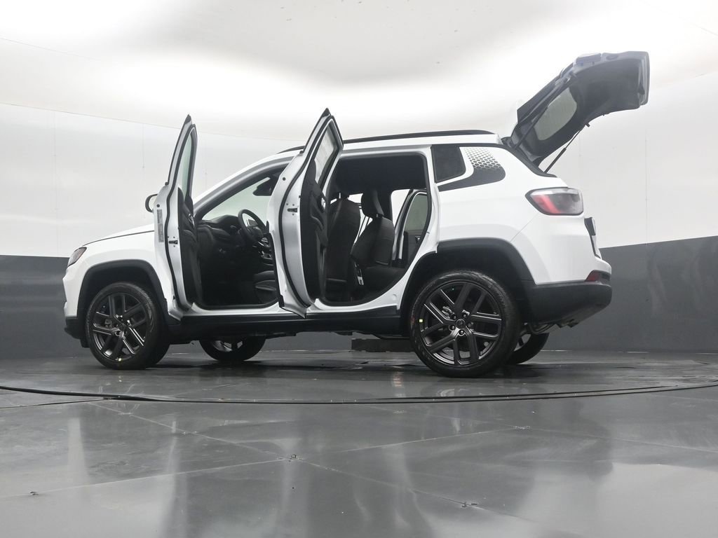 New 2026 Jeep Compass Latitude AWD/4WD image 53