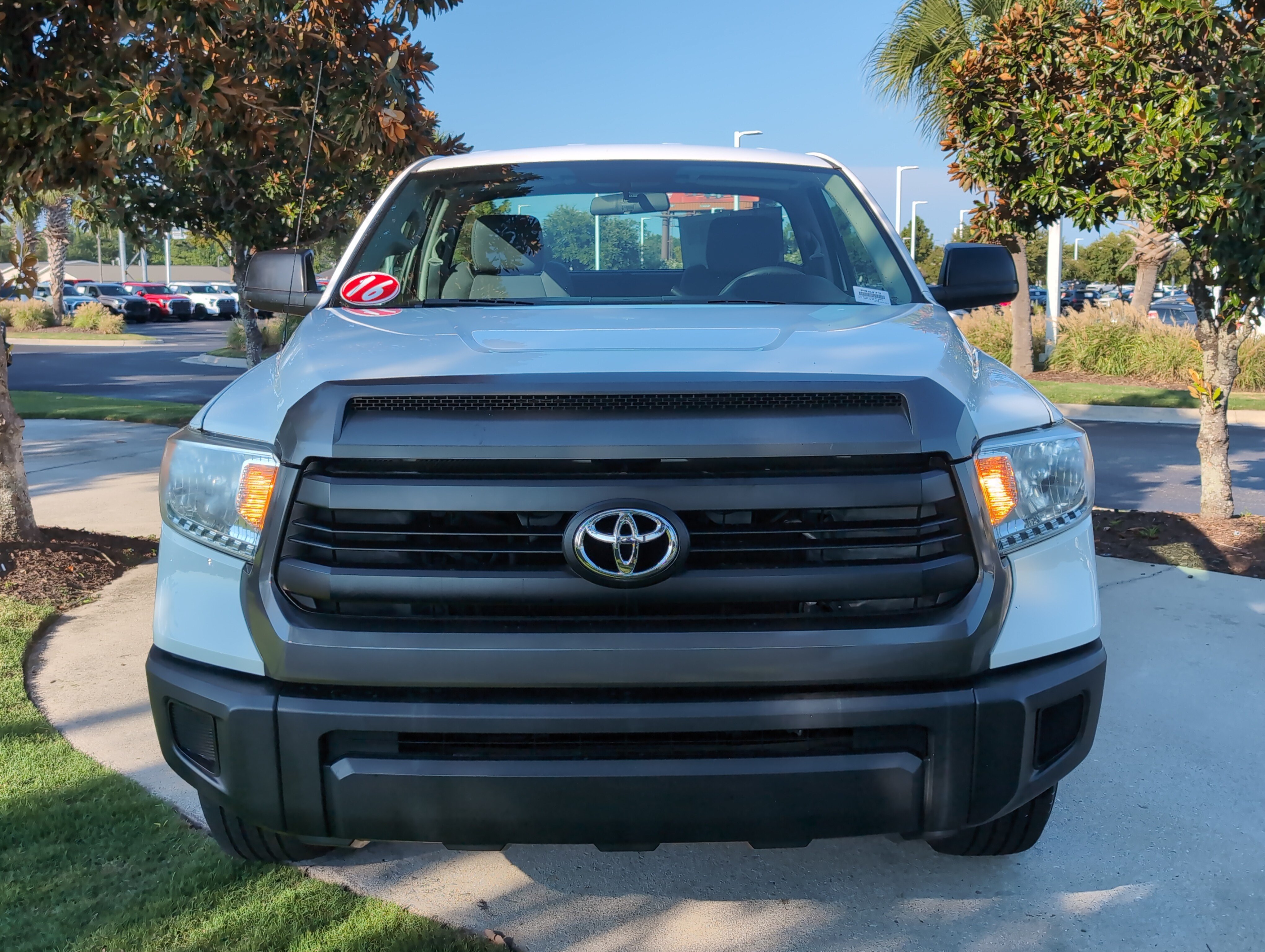 Used 2016 Toyota Tundra SR RWD image 3