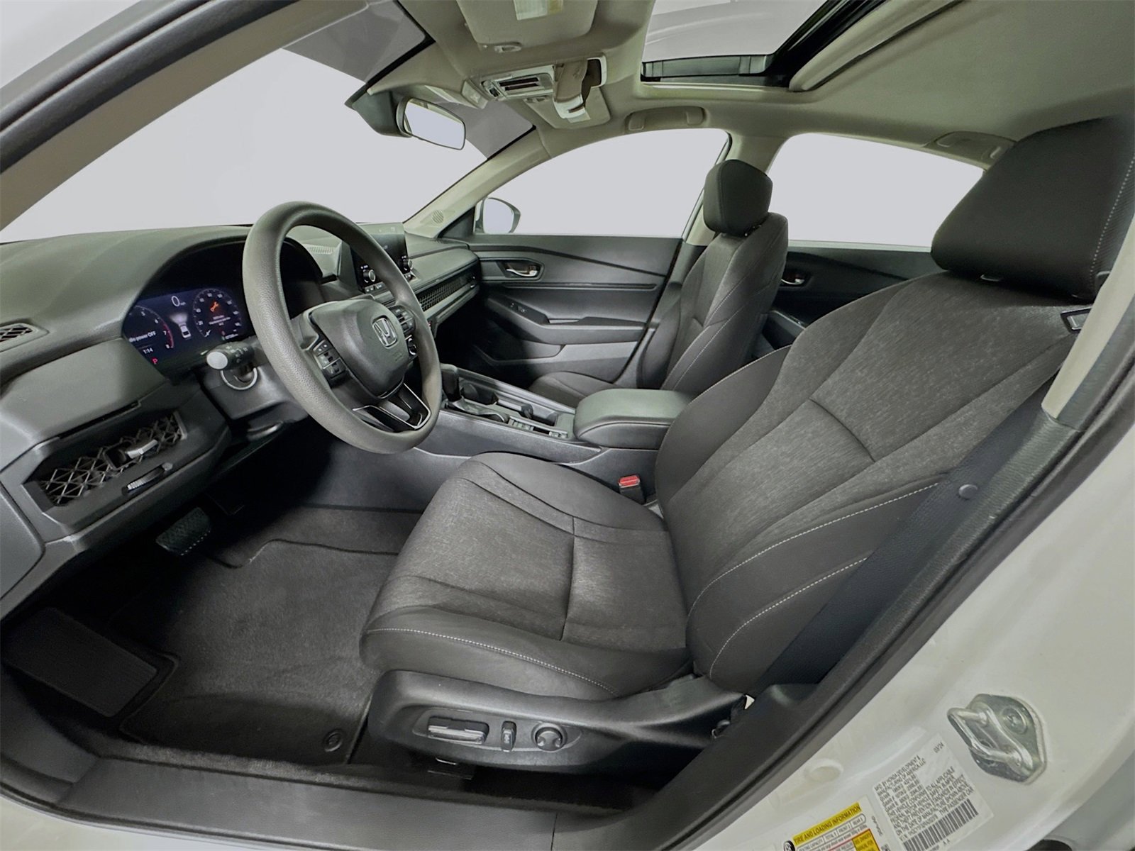 Used 2024 Honda Accord EX image 18