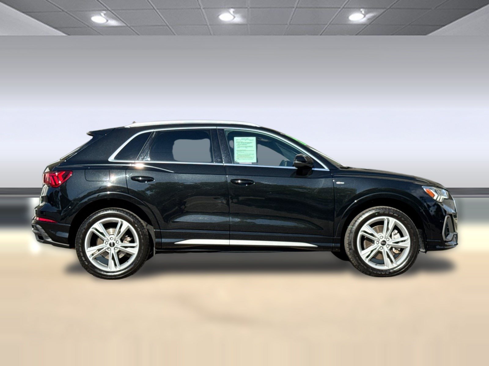 Used 2023 Audi Q3 2.0T Premium w/ Convenience Package AWD/4WD image 8